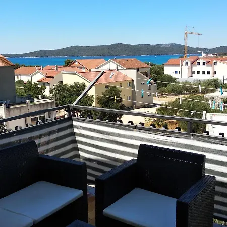 Apartman Sara & Kike With Sea View Brodarica (Sibenik-Knin)