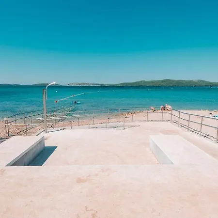 Sara & Kike With Sea View Brodarica (Sibenik-Knin)