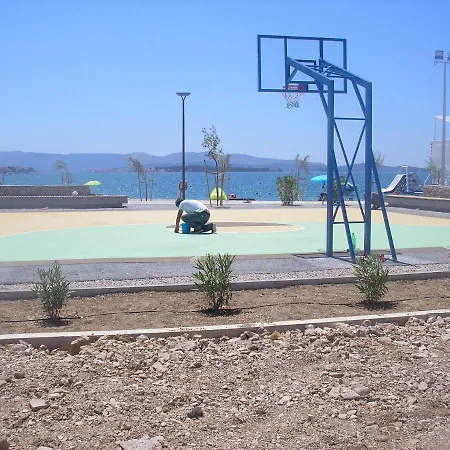 Sara & Kike With Sea View Apartment *