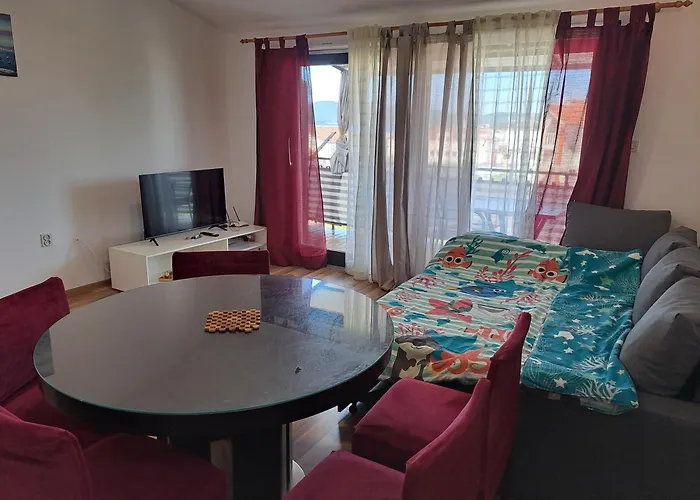 Sara & Kike With Sea View *