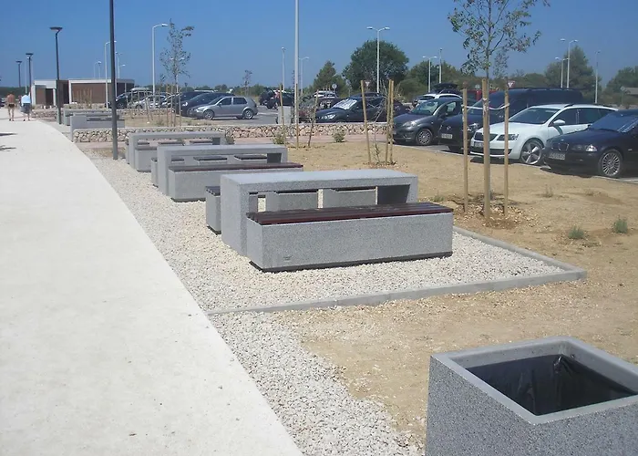 Sara & Kike With Sea View